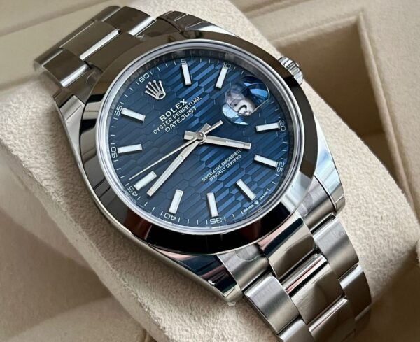 New Rolex Datejust 41 126300 Fluted Dial