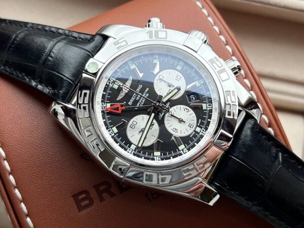 Breitling Chronomat GMT B04